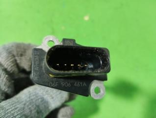 Датчик потока воздуха AUDI A4 8E 06F906461A, AFH60M-27 2 ракурс