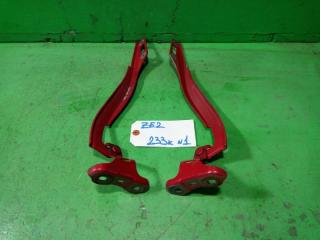 Петля капота HONDA INSIGHT ZE2 60120-TM8-A00ZZ 1 ракурс Петля капота HONDA INSIGHT ZE2 60120-TM8-A00ZZ 1 ракурс