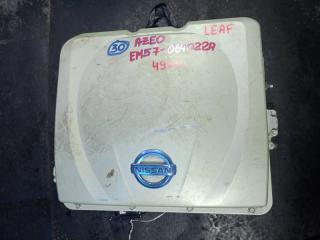 Двигатель NISSAN LEAF AZE0 EM57 064022A 1 ракурс