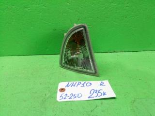 Повторитель правый TOYOTA AQUA NHP10 81511-52030, 52-250 1 ракурс