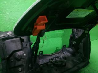 Лючок передний NISSAN LEAF AZE0 65730-3NA1A 3 ракурс
