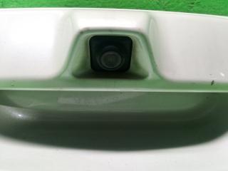 Ручка задней двери задняя NISSAN LEAF AZE0 90606-3NC1A 3 ракурс Ручка задней двери задняя NISSAN LEAF AZE0 90606-3NC1A 3 ракурс