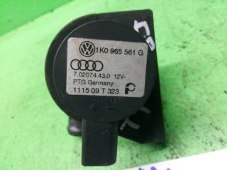 Помпа AUDI TT 8j BWA 1K0965561G 2 ракурс Помпа AUDI TT 8j BWA 1K0965561G 2 ракурс