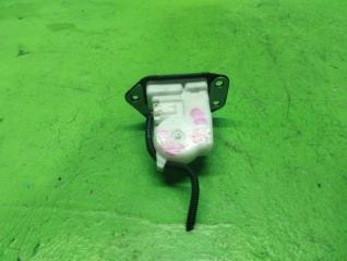 Замок 5-й двери NISSAN LEAF ZE0 90502-EN00A 2 ракурс