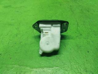 Замок 5-й двери NISSAN LEAF ZE0 90502-EN00A 2 ракурс