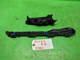 Крепление бампера правое заднее TOYOTA HARRIER AVU65 52155-48050 2 ракурс