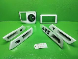 Консоль магнитофона TOYOTA WISH ZGE25 1 ракурс