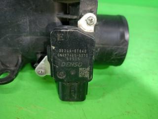 Датчик потока воздуха TOYOTA FIELDER NKE165 1NZ-FXE 22204-0T040 3 ракурс