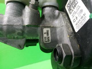 Главный тормозной цилиндр VOLKSWAGEN GOLF 5K1 1K2614105BJ 4 ракурс