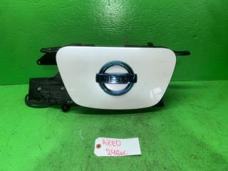 Лючок бензобака NISSAN LEAF AZE0 65730-3NA1A 1 ракурс