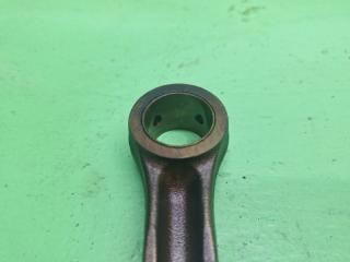 Шатун SUBARU FORESTER SH5 EJ204 3 ракурс Шатун SUBARU FORESTER SH5 EJ204 3 ракурс