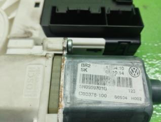 Стеклоподъемник правый передний VOLKSWAGEN TIGUAN 5N2 5N0959701 4 ракурс