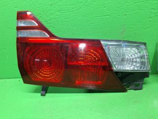 Вставка между стопов TOYOTA ALPHARD ANH15 58-20 2 ракурс Вставка между стопов TOYOTA ALPHARD ANH15 58-20 2 ракурс