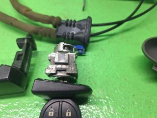 Замок двери правый передний NISSAN XTRAIL NT31 80640-CA012 3 ракурс