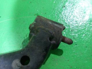 Ступица правая задняя TOYOTA GRANVIA KCH16 48703-26060 3 ракурс