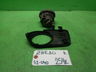 Туманка правая TOYOTA WISH ZNE10 52-040 2 ракурс