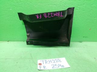 Подножка правая передняя TOYOTA HIACE TRH228 4 ракурс