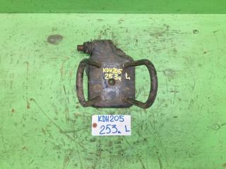 Стремянка рессоры левая задняя TOYOTA HIACE KDH205 90117-14177 1 ракурс Стремянка рессоры левая задняя TOYOTA HIACE KDH205 90117-14177 1 ракурс