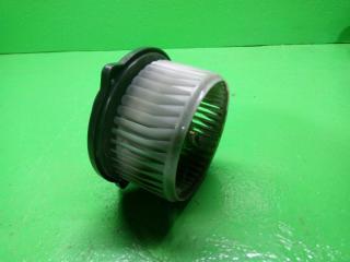 Мотор печки TOYOTA HARRIER MCU30 194000-7153 3 ракурс