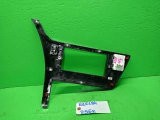 Консоль магнитофона TOYOTA AURIS NZE184 55405-12D70 2 ракурс