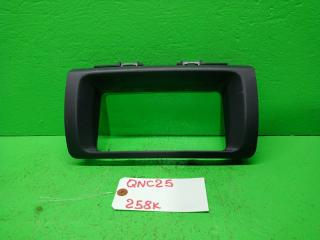Консоль магнитофона TOYOTA BB QNC25 55405M060 1 ракурс