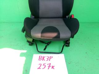 Сиденье переднее MAZDA AXELA BK3P 3 ракурс