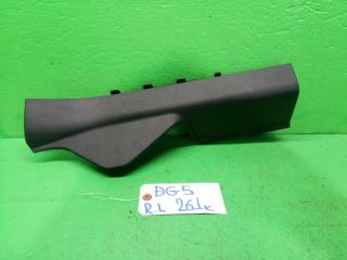 Порожек пластиковый левый задний HONDA WR-V DG5 84261-31X-X0 1 ракурс