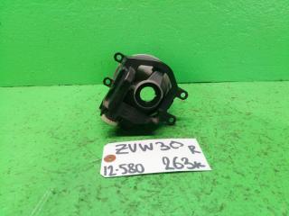 Туманка правая TOYOTA PRIUS ZVW30 12-580 2 ракурс