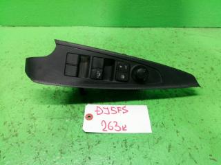 Блок упр. стеклоподьемниками правый передний MAZDA DEMIO DJ5FS D10J66350 1 ракурс