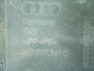 Подкрылок левый передний AUDI A1 8X1 4 ракурс
