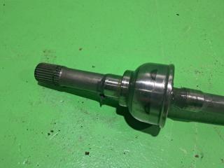 Полуось правая передняя SUZUKI JIMNY JB23W 4410181A80 2 ракурс