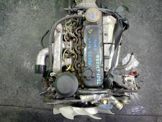 Двигатель NISSAN ATLAS P6F23 TD27 671298 1 ракурс
