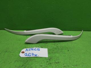 Ресничка передняя TOYOTA NOAH AZR65 2 ракурс