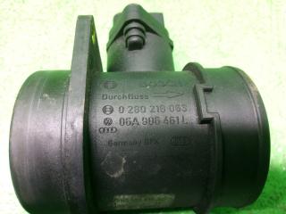 Датчик потока воздуха AUDI TT 8N 8N0133835AC 3 ракурс