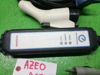 Зарядное устройство NISSAN LEAF AZE0 2 ракурс Зарядное устройство NISSAN LEAF AZE0 2 ракурс