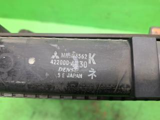 Радиатор основной MITSUBISHI GRANDIS NA4W 4G69 3 ракурс