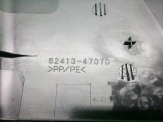 Пластик салона правый TOYOTA PRIUS ZVW51 62413-47070 3 ракурс