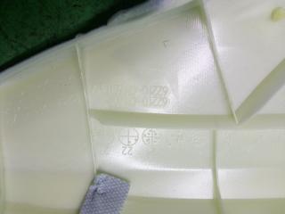 Накладка на стойку кузова передняя TOYOTA PRIUS ZVW51 62210-47140 4 ракурс