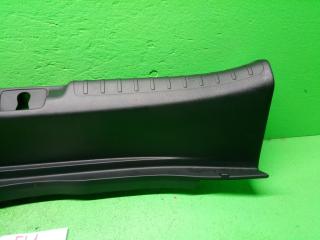 Планка багажника задняя HONDA CIVIC FL1 84640-T43-J01 3 ракурс Планка багажника задняя HONDA CIVIC FL1 84640-T43-J01 3 ракурс