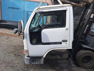 Кабина NISSAN ATLAS R4F23 QD32 4 ракурс