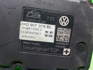 Блок abs VOLKSWAGEN GOLF 1K 1K0907379 2 ракурс