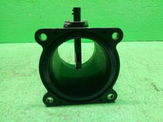 Датчик потока воздуха NISSAN SERENA TNC24 226807S000 3 ракурс