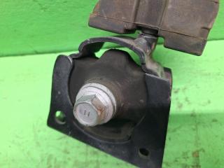 Подушка кпп TOYOTA PRIUS ZVW30 2ZR-FXE 2 ракурс
