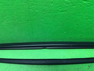 Молдинг лобового стекла AUDI A4 8W 8W0854328C 3 ракурс