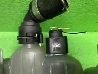 Бачок расширительный AUDI A4 8W 8W0121405 5 ракурс