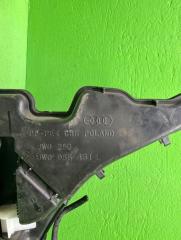Бачок стеклоомывателя AUDI A4 8W 8W0955451L 2 ракурс