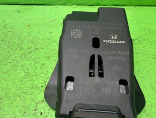 Камера переднего вида HONDA N-BOX JF1 36130-TDE-0030 2 ракурс