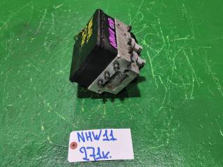 Блок abs TOYOTA PRIUS NHW11 44510-47030 2 ракурс Блок abs TOYOTA PRIUS NHW11 44510-47030 2 ракурс