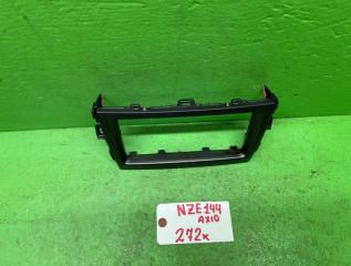 Консоль магнитофона TOYOTA COROLLA AXIO NZE144 2 ракурс