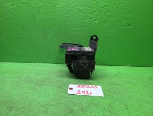 Блок abs TOYOTA AVENSIS AZT255 1 ракурс